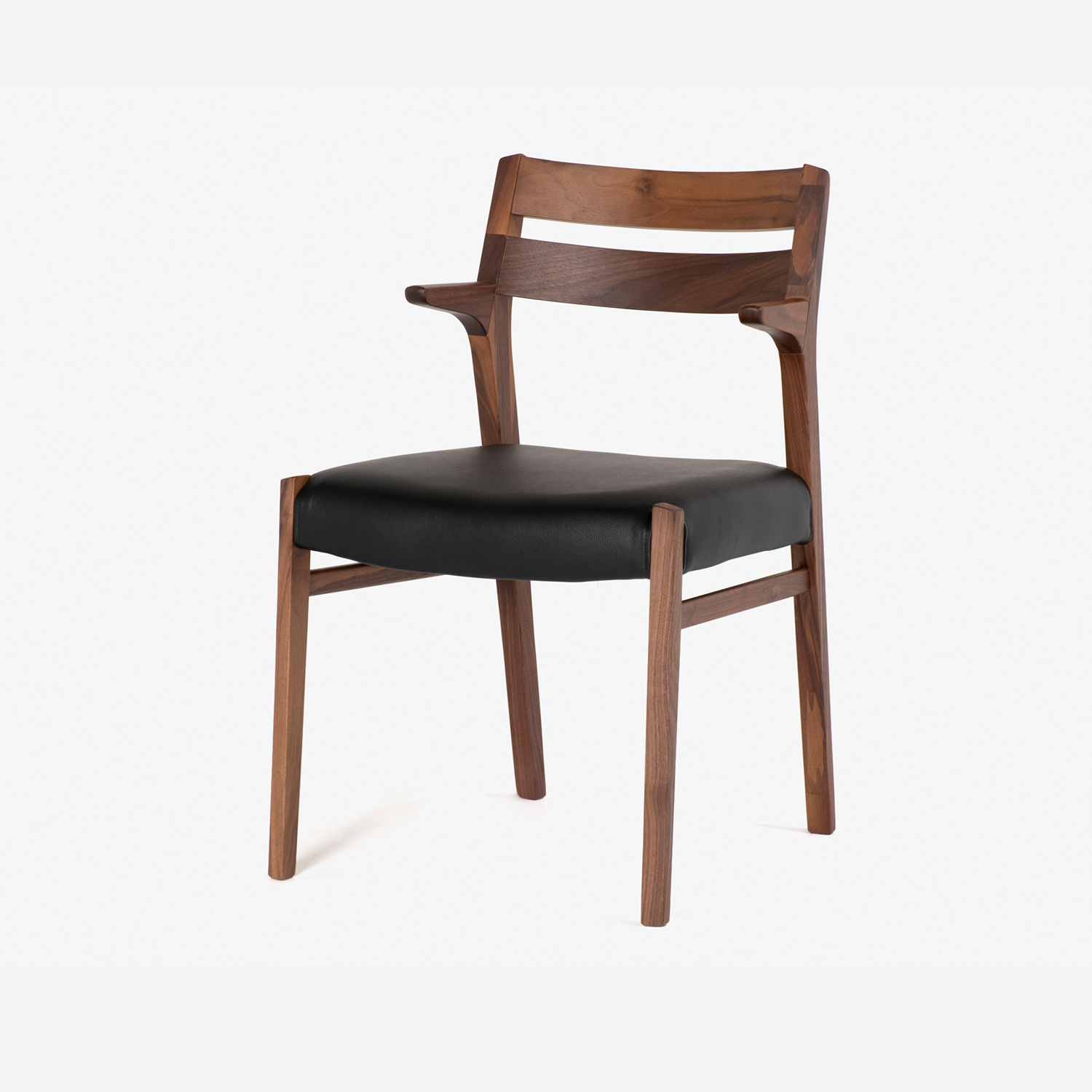 ダイニングチェア（半肘付き）「シネマ」ウォールナット材/PVC