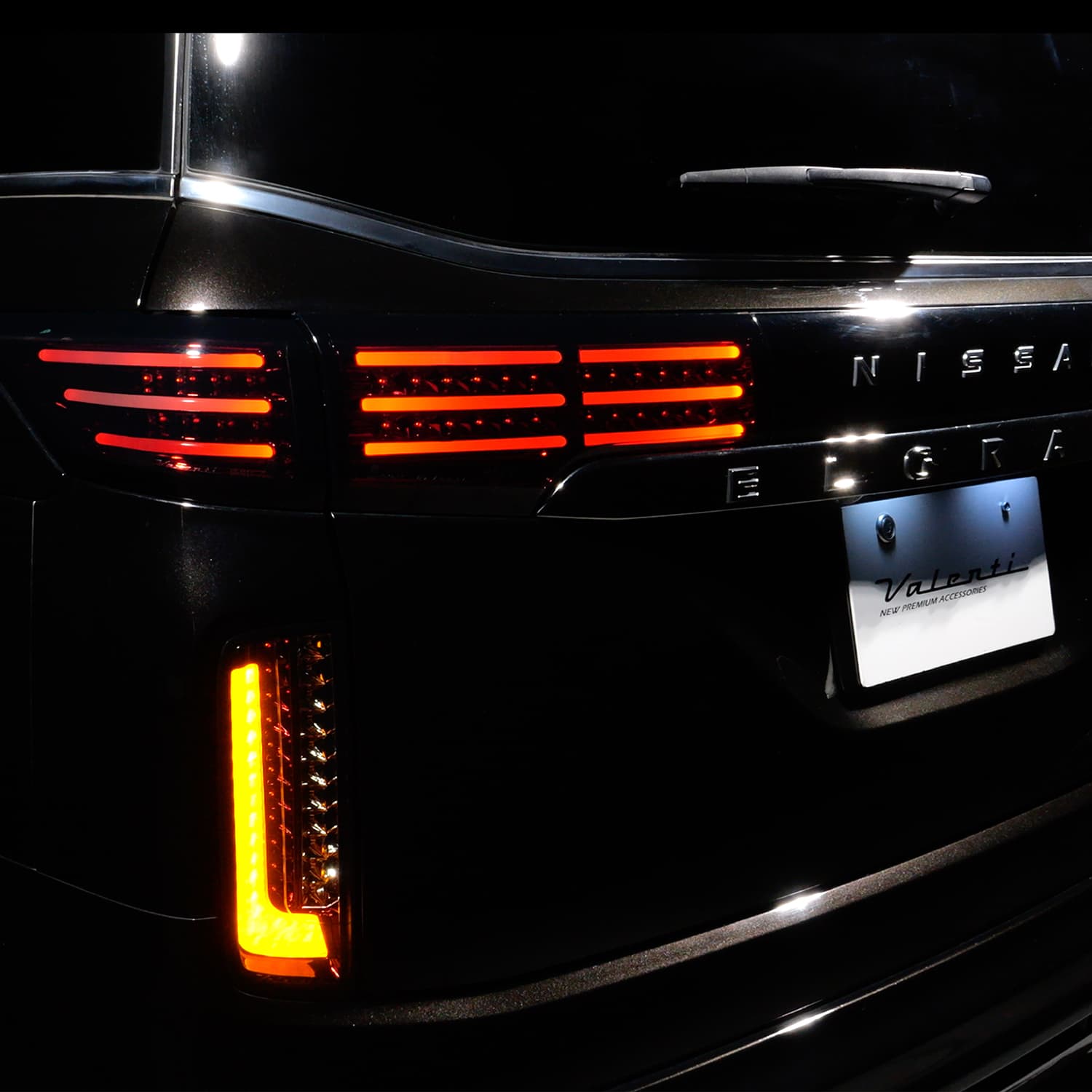 公式ショップ限定カラー】エルグランド E52系 Valenti ヴァレンティ